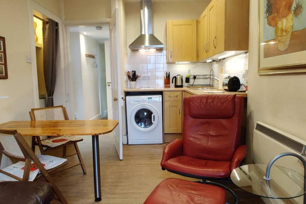 Royal Mile Apt, Just 1 Min From Edinburgh Castle! Exterior foto